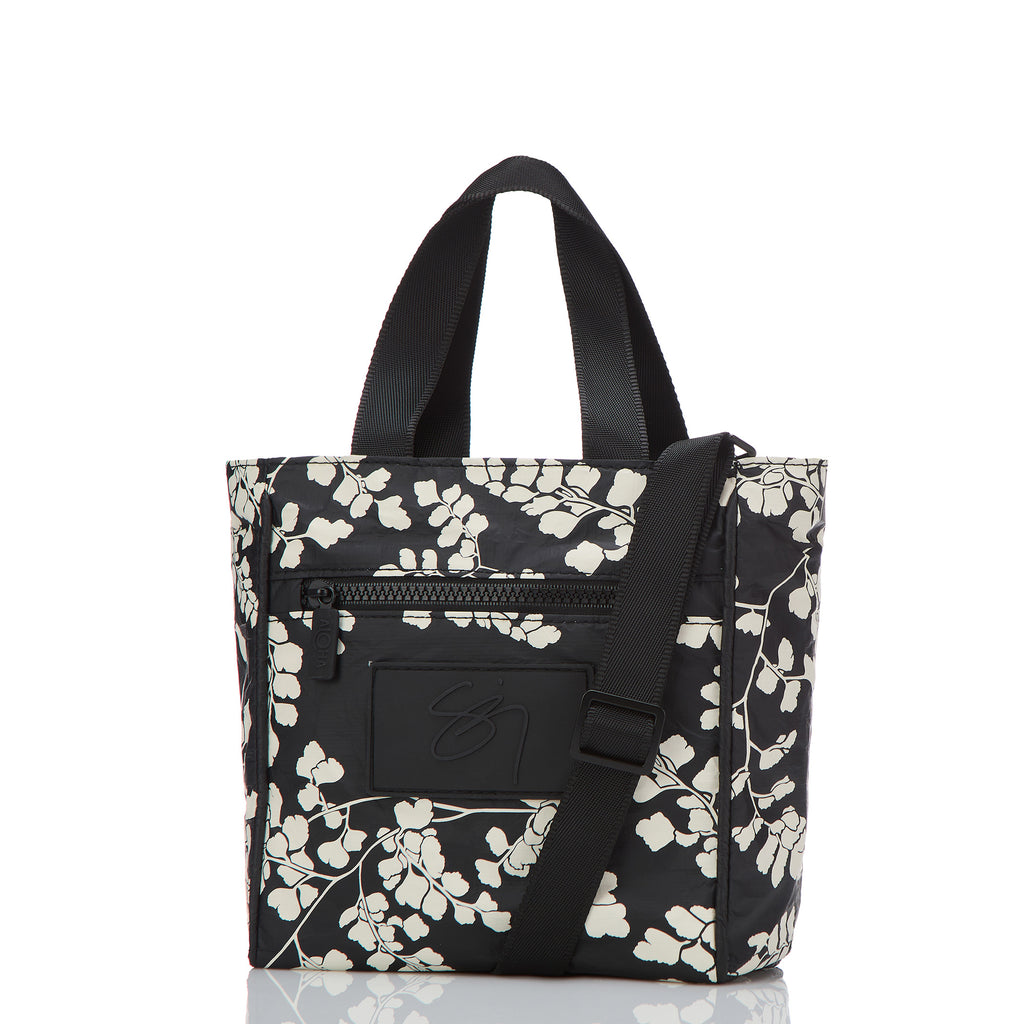 Crossbody | Nolu Pē by Sig Zane