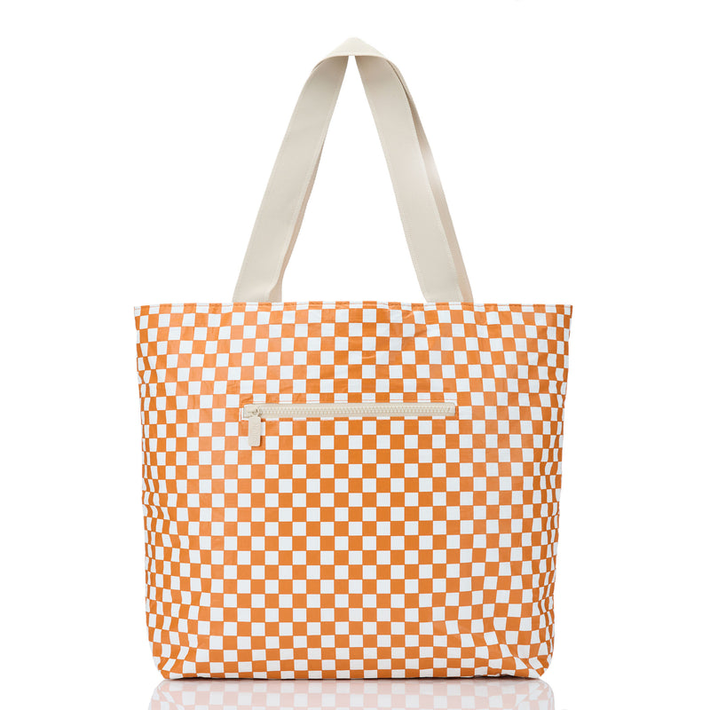 Day Tripper | UT Petite Check