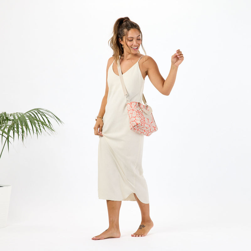 Crossbody | Backyard