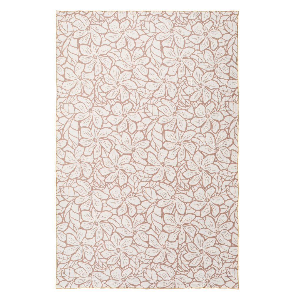 Hapa Pareo | Backyard