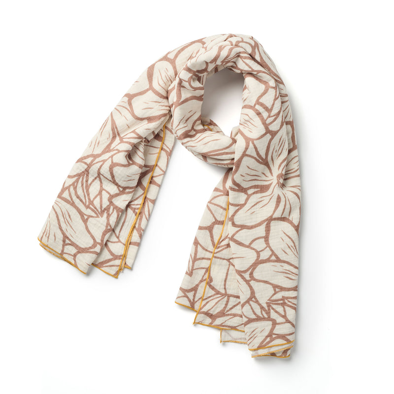 Hapa Pareo | Backyard