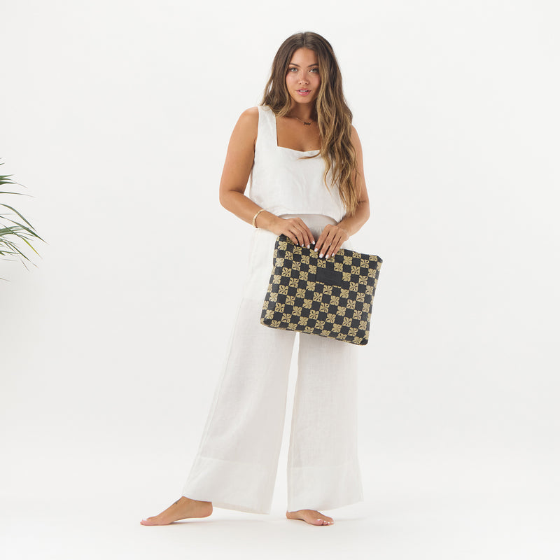 MAX Pouch | Pua Check
