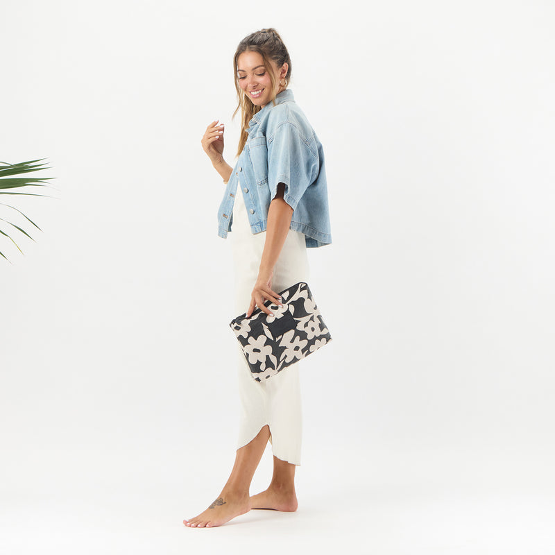 Mid Pouch | Fall Flowers