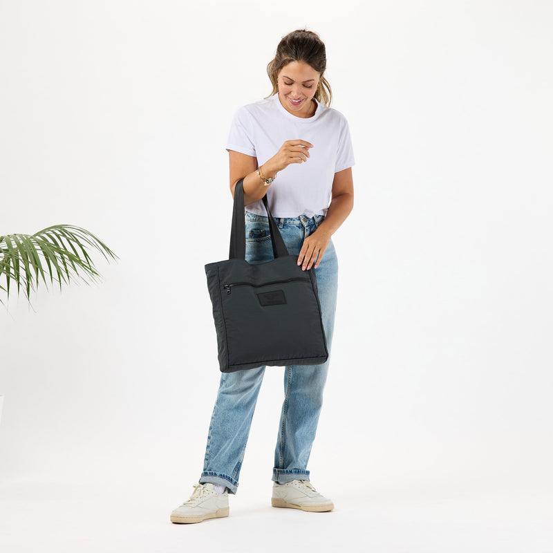 Keep It Light Daily Tote | Monochrome