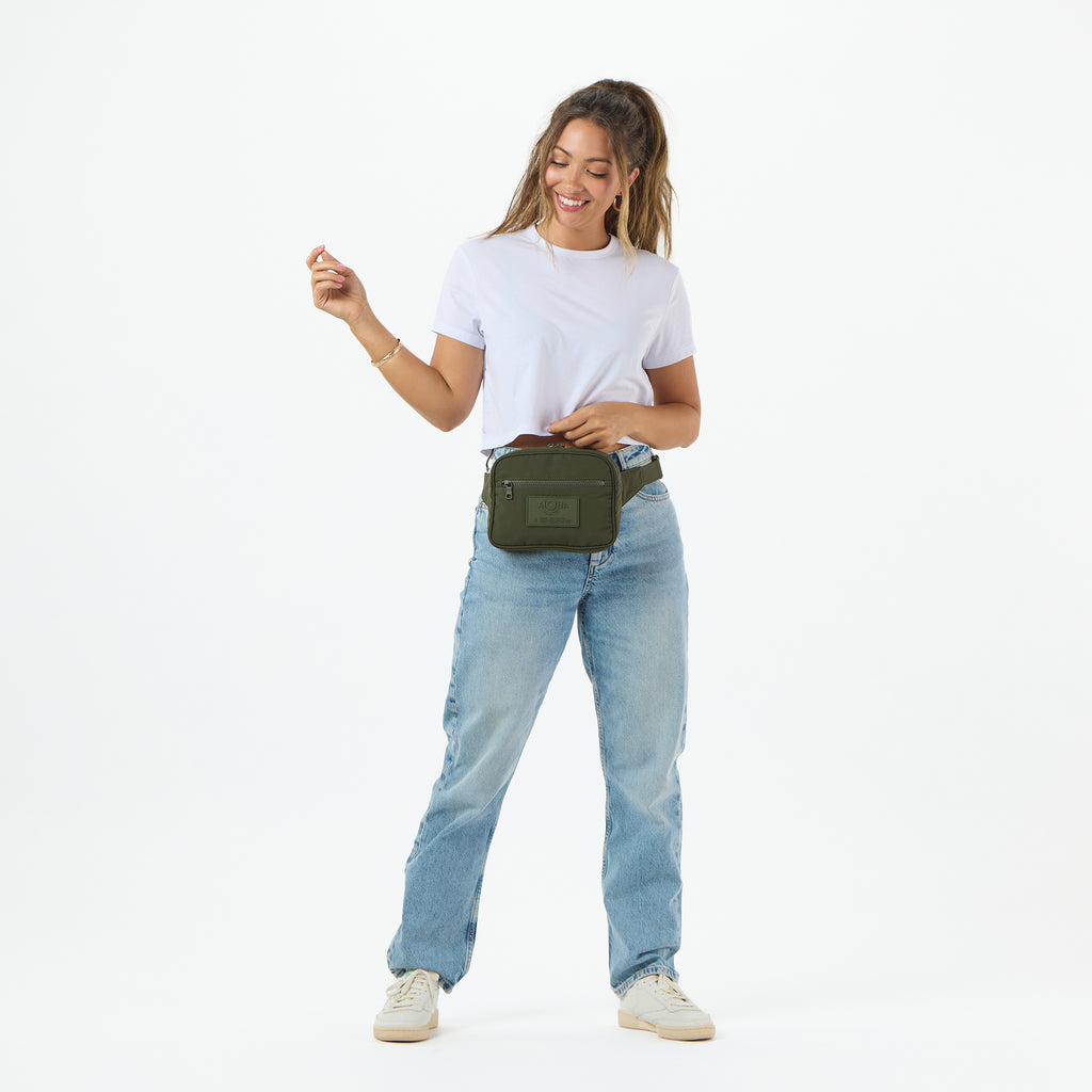 Keep it Light Hip Pack | Monochrome