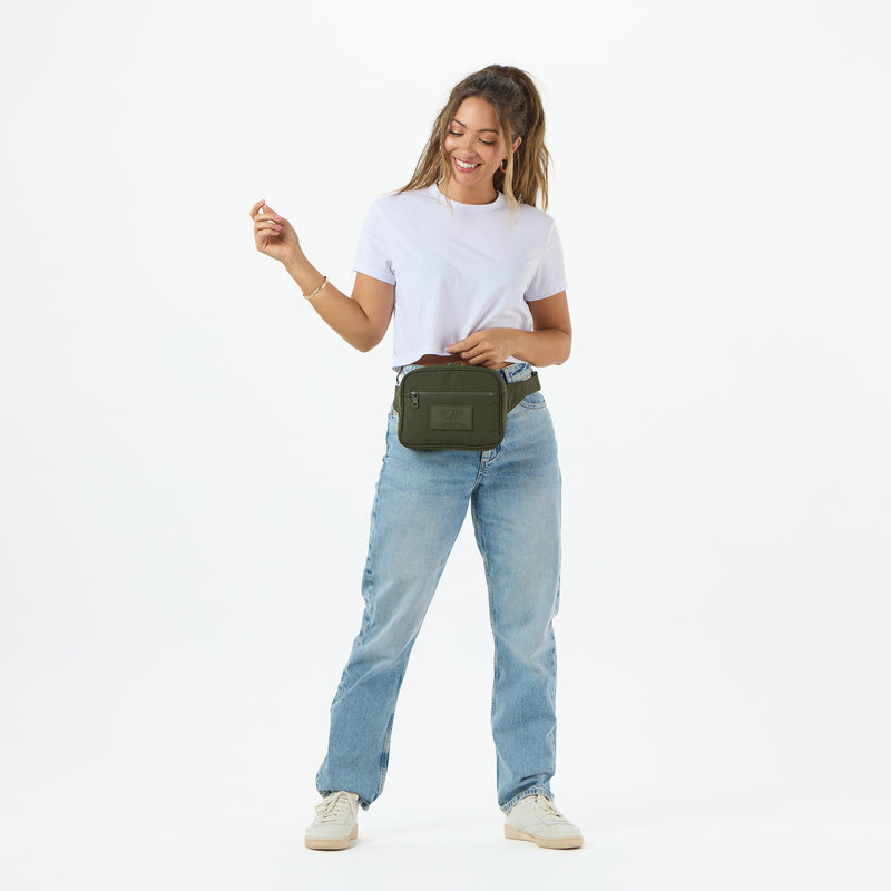 Keep it Light Hip Pack | Monochrome