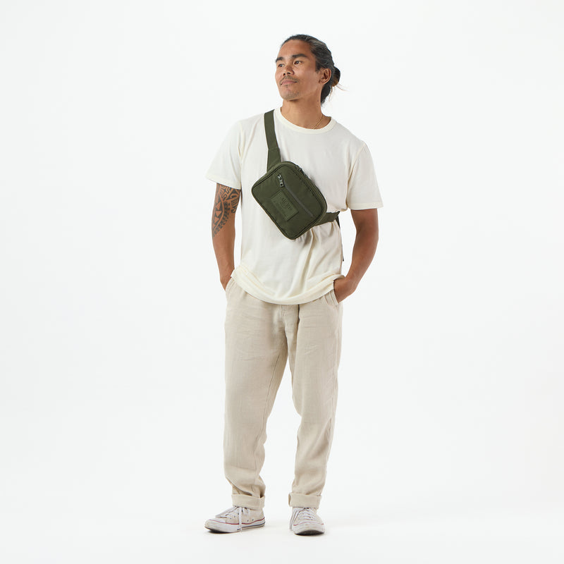 Keep it Light Hip Pack | Monochrome