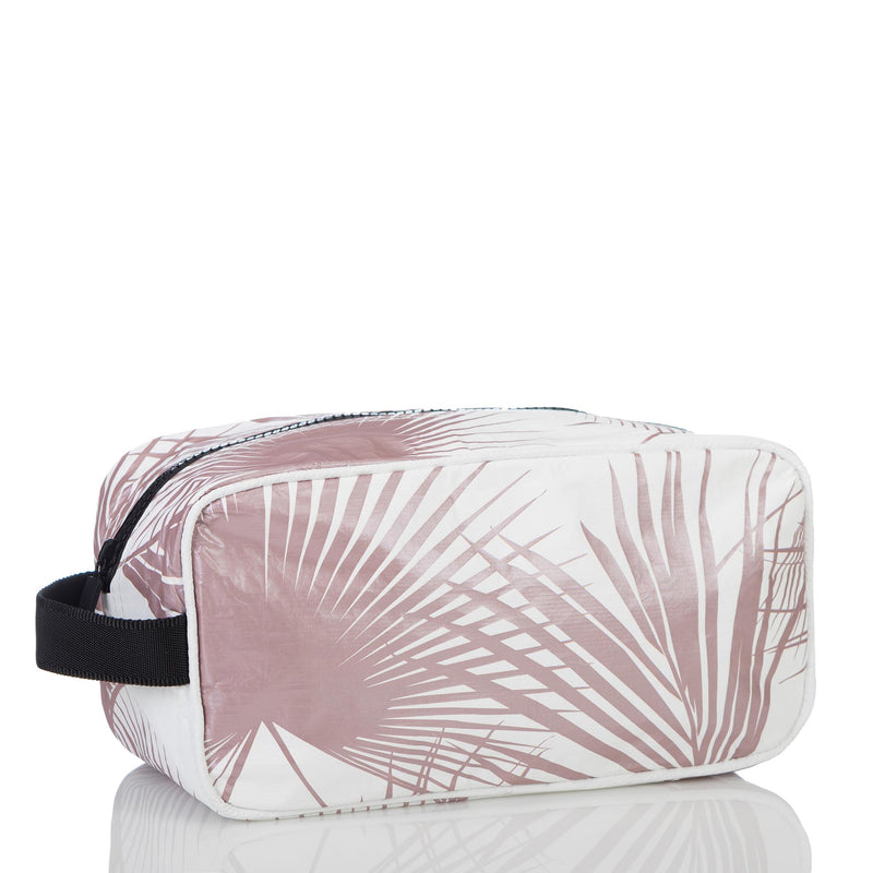Dopp Kit | Day Palms ext.