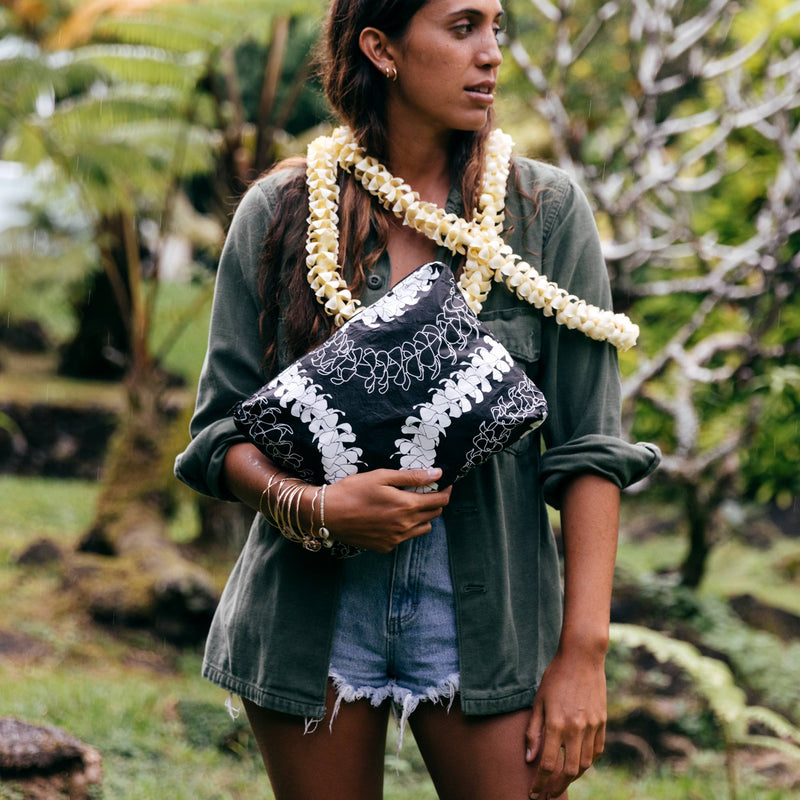 Mid Pouch | Puakenikeni - Front